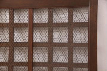 格子蔵戸をリペア&カスタム!高さをリサイズし、戸車を交換。金網部分はそのままにクリアガラスを取り付け。外部塗料で仕上げ。(建具、玄関戸、引き戸)