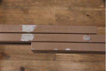 REXEL HERITAGEのダイニングテーブルをリペア&カスタム!高品質リペアを施し、上下部の突起を削り太さを統一。脚をカットし高さを調整。(エクステンションテーブル、4人掛け、6人掛け)