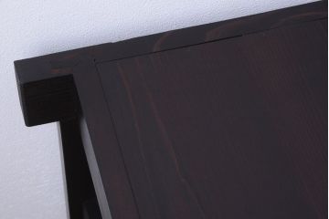 明治期の水屋箪笥をリペア&カスタム!背面を新材に張り替え、引き戸内に取り外し可能な棚板を設置。天板を取り付けローボードにカスタム。赤みがかった濃い茶色に着色し仕上げ。(テレビ台、テレビボード、収納棚、戸棚、キャビネット)
