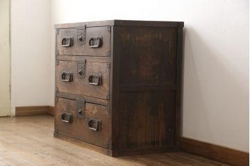 時代箪笥の見た目を変えずに綺麗にリペア!天板を張り替え、テレビ台として使えるよう補強。(和たんす、収納タンス、引き出し、チェスト)