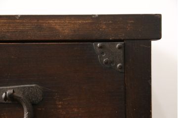 時代箪笥の見た目を変えずに綺麗にリペア!天板を張り替え、テレビ台として使えるよう補強。(和たんす、収納タンス、引き出し、チェスト)