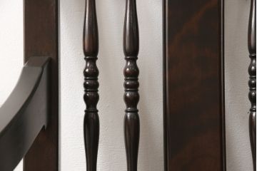 松本民芸家具のD型布張り椅子をリペア&カスタム!生地を張り替え、クッションを新規製作。木部は元の色味をベースに着色し仕上げ。(アームチェア、一人掛けソファ)