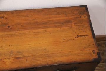 アンティーク観音箪笥をリペア&カスタム!高品質リペアを施し、木製脚を取り付け。(衣装箪笥、古箪笥、和タンス)