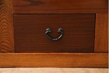 水屋箪笥サイドボードをリペア&カスタム!棚板を取り付け、全体を蜜蝋ワックスで仕上げ。(水屋箪笥、収納棚、キャビネット、戸棚)