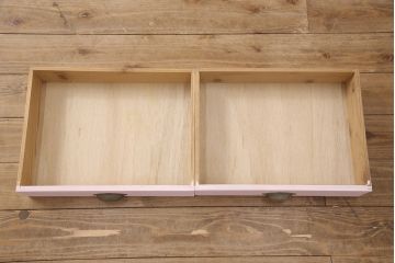アンティークケビントをリペア&カスタム!高品質リペアを施し、ピンクにペイントし仕上げ。(ガラスケース、ショーケース、飾り棚、陳列棚)