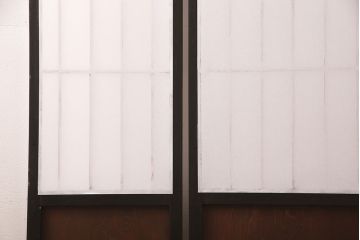 障子戸2枚セットをリペア&カスタム!高さと幅をリサイズし、親子扉のような仕様に。障子はプラスチック障子に張り替え。(引き戸)