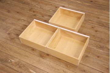 北海道民芸家具のキャビネットをリペア&カスタム!高品質リペアを施し、全体をピンクにペイント仕上げ。(収納棚、戸棚、陳列棚)