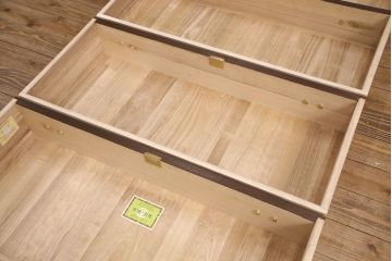 加茂桐箪笥をリペア&カスタム!落ち着いた茶色に着色仕上げ。(総桐たんす、着物箪笥、和タンス)