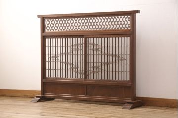 衝立をリペア&カスタム!破損していたガラスを新品のすりガラスに交換し、本体を着色・ワックスで仕上げ。(つい立て、建具、パーテーション)