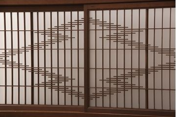衝立をリペア&カスタム!破損していたガラスを新品のすりガラスに交換し、本体を着色・ワックスで仕上げ。(つい立て、建具、パーテーション)