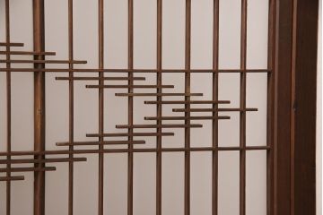 衝立をリペア&カスタム!破損していたガラスを新品のすりガラスに交換し、本体を着色・ワックスで仕上げ。(つい立て、建具、パーテーション)