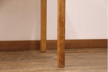 イギリスヴィンテージのデスクをリペア&カスタム!取っ手を交換し、元の色味を生かした自然な仕上げに。(平机、ワークデスク)