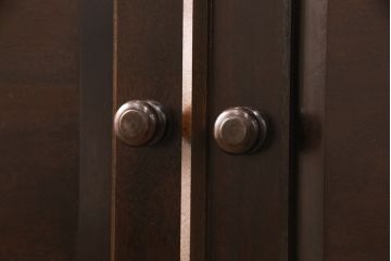 松本民芸家具の着物箪笥をリペア&カスタム!新たに台輪を取り付け、本体に合わせて着色し仕上げ。(和タンス、戸棚、収納棚、着物箪笥)