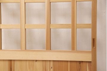 ガラス戸をリペア&カスタム!高さと幅をリサイズし、本体は無塗装のまま仕上げ。(引き戸、格子戸)