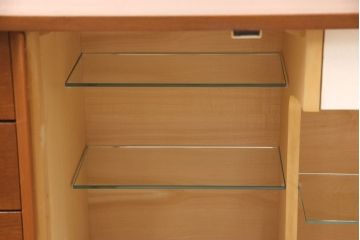サイドボードをリペア&カスタム!棚板の高さを調整できるようダボを追加。(収納棚、戸棚、キャビネット)