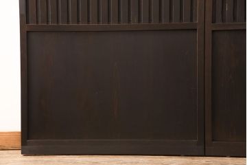 無双戸2枚セットをリペア&カスタム!引き戸・戸車を取り付け、ダークブラウンに着色し仕上げ。(無双窓、帯戸、建具、引き戸)