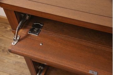 ドレクセルヘリテイジのチェストをリペア&カスタム!引き出し2杯をフラップダウン扉に加工し、片方の内部にスライドレールを取り付け使いやすくリメイク。(サイドボード、リビングボード)