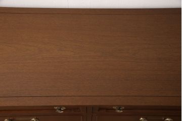 ドレクセルヘリテイジのチェストをリペア&カスタム!引き出し2杯をフラップダウン扉に加工し、片方の内部にスライドレールを取り付け使いやすくリメイク。(サイドボード、リビングボード)