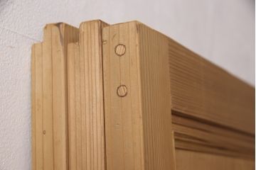 ガラス帯戸3枚セットをリペア&カスタム!引き違い戸として使用のために2枚を高さと幅をリサイズし、戸車を取り付け。もう1枚は開き戸仕様に加工。(建具、引き戸、ドア)