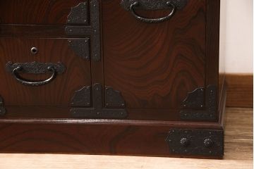 筑後民芸の階段箪笥をリペア&カスタム!最下段をカットし幅をコンパクトにリメイク。(和箪笥、飾り棚、タンス)