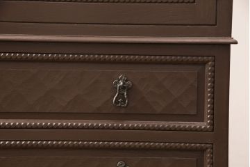 ワードローブをリペア&カスタム!可動式の棚板を取り付け、全体をダークブラウンにペイント。(洋服タンス)