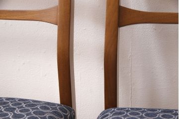 北欧ヴィンテージのダイニングチェア4脚をリペア&カスタム!座面を張り替え、脚をカット。(イス、チェア)