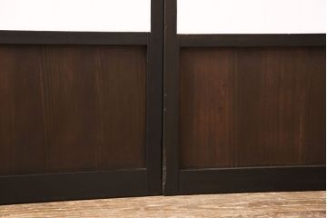 障子戸3枚をリペア&カスタム!幅をリサイズし、ガラスを麻の葉ガラスに変更。腰板裏面と格子のみこげ茶に着色し、ツートンカラーに。(引き戸、額入障子)
