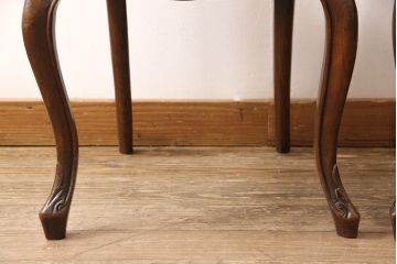 イギリスアンティークのダイニングチェア2脚の見た目を変えずに綺麗にリペア!(椅子、イス)