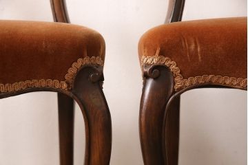 イギリスアンティークのダイニングチェア2脚の見た目を変えずに綺麗にリペア!(椅子、イス)