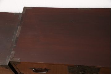 庄内箪笥の見た目を変えずに綺麗にリペア!天板を内側から補強。(重ねタンス、衣装箪笥、引き出し)