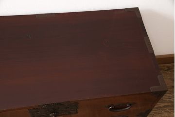 庄内箪笥の見た目を変えずに綺麗にリペア!天板を内側から補強。(重ねタンス、衣装箪笥、引き出し)