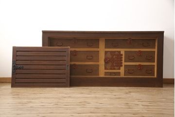 水屋箪笥をリペア&カスタム!奥行きを浅くリサイズし、新たに天板を取り付け。(サイドボード、引き出し、重ね箪笥)