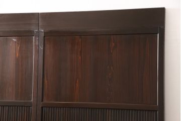 格子戸2枚をリペア&カスタム!高さと幅をリサイズし、吊り戸仕様に加工。引手とガラスを取り付け。(板戸、建具、引き戸)