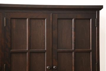 北海道民芸家具のサイドキャビネットをリペア&カスタム!扉のガラスを木製板に交換。台輪を取り付け。(収納棚、戸棚)