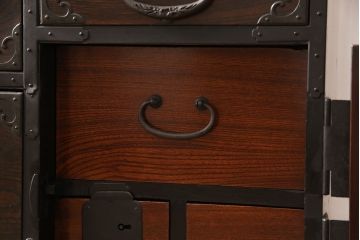 仙台タイスをリペア&カスタム!天板と背板を取り付け、カウンターとして使えるようリメイク。(衣装箪笥、サイドボード)