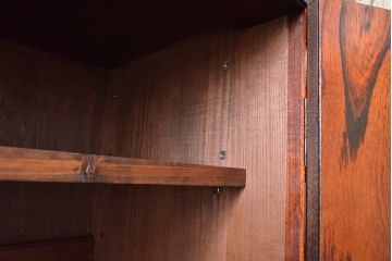 岩谷堂箪笥のワードローブをリペア&カスタム!内部のハンガーポールを取り外し、棚板を取り付けてキャビネットにリメイク。(収納棚、戸棚)