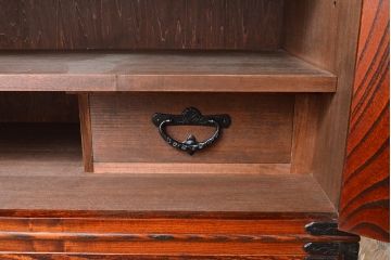 岩谷堂箪笥のワードローブをリペア&カスタム!内部のハンガーポールを取り外し、棚板を取り付けてキャビネットにリメイク。(収納棚、戸棚)
