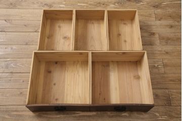 和製アンティークの水屋箪笥をリペア&カスタム!建具をモールガラス戸にリメイクし、内部は可動式の棚板を追加。(戸棚、キャビネット)