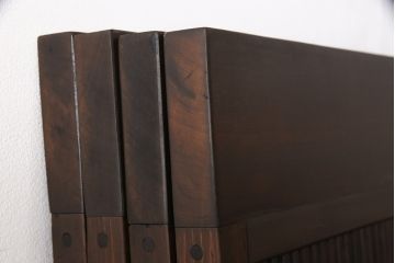 裏障子付き格子戸4枚をリペア&カスタム!高さと幅をリサイズし、上下の桟はフラットにし戸車を取り付け。本体をダークブラウンに着色し仕上げ。(引き戸、障子戸)