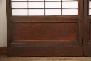 裏障子付き格子戸4枚をリペア&カスタム!高さと幅をリサイズし、上下の桟はフラットにし戸車を取り付け。本体をダークブラウンに着色し仕上げ。(引き戸、障子戸)