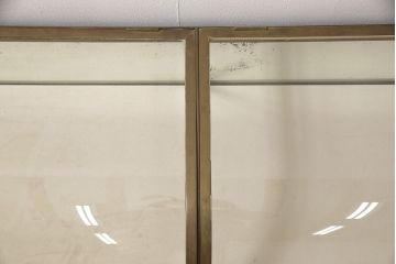 フランスアンティークのRガラス卓上ショーケースの見た目を変えずに綺麗にリペア!(店舗什器、ガラスケース)