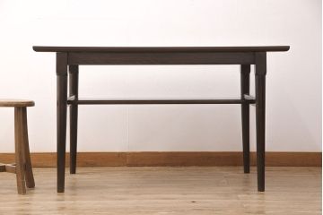 松本民芸家具のダイニングテーブルをリペア&カスタム!デザインは変えずに奥行きをカットし、カット部分を本体に合わせて着色。(作業台)