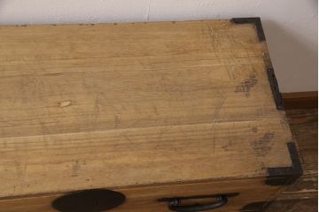 和製アンティークの衣装箪笥をリペア&カスタム!ストリップド(塗装剥離)して蜜蝋ワックスで仕上げ。(ローチェスト、引き出し)