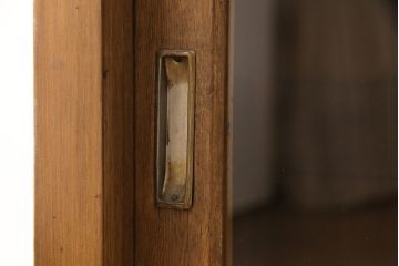 和製アンティークのガラス戸棚の見た目を変えずに綺麗にリペア!(サイドボード、収納棚)