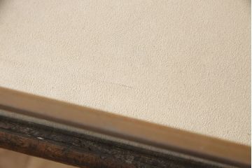 フランスアンティークのガラスケースの見た目を変えずに綺麗にリペア!脚とガラスケースを分割できる仕様に加工。(ショーケース、店舗什器)