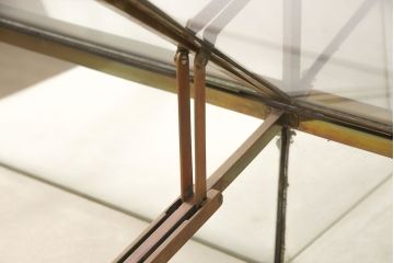 フランスアンティークのガラスケースの見た目を変えずに綺麗にリペア!脚とガラスケースを分割できる仕様に加工。(ショーケース、店舗什器)
