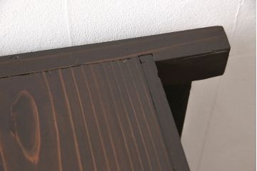 重ね水屋箪笥の下段をリペア&カスタム!棚板と足を取り付け、サイドボードにリメイク。(サイドキャビネット)