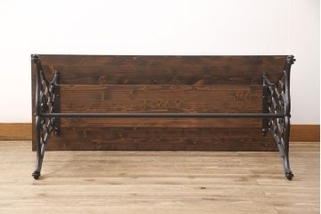 イギリスアンティークのミシン台をリペア&カスタム!鉄脚に天板と棚板を取り付けテーブルにリメイク。(ミシンテーブル、作業台)