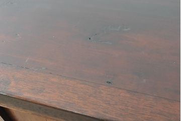 ガラス戸棚をリペア&カスタム!背板と木製脚を取り付け、棚板を新材に交換。全体を自然な茶色に着色仕上げ。(収納棚、キャビネット)