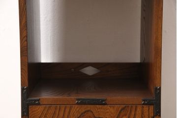 岩谷堂箪笥の電話台をリペア&カスタム!高品質リペアを施し、下部背面に配線用の穴あけ加工。(サイドボード、飾り台、収納棚)